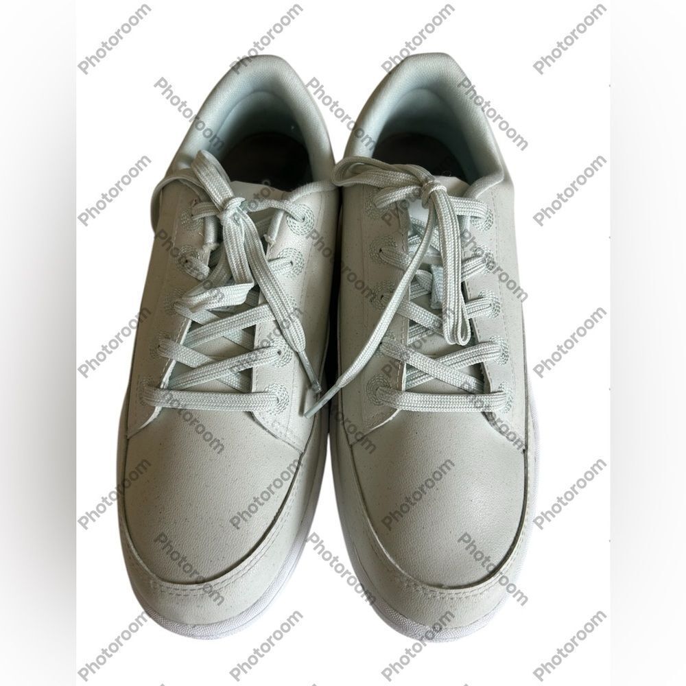 Allbirds Plant Pacer Sneaker, Blizzard mint, Size 9, NWOT DISPLAY tried on only.